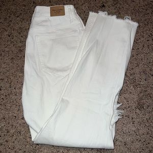 Abercrombie White curve love mom jeans